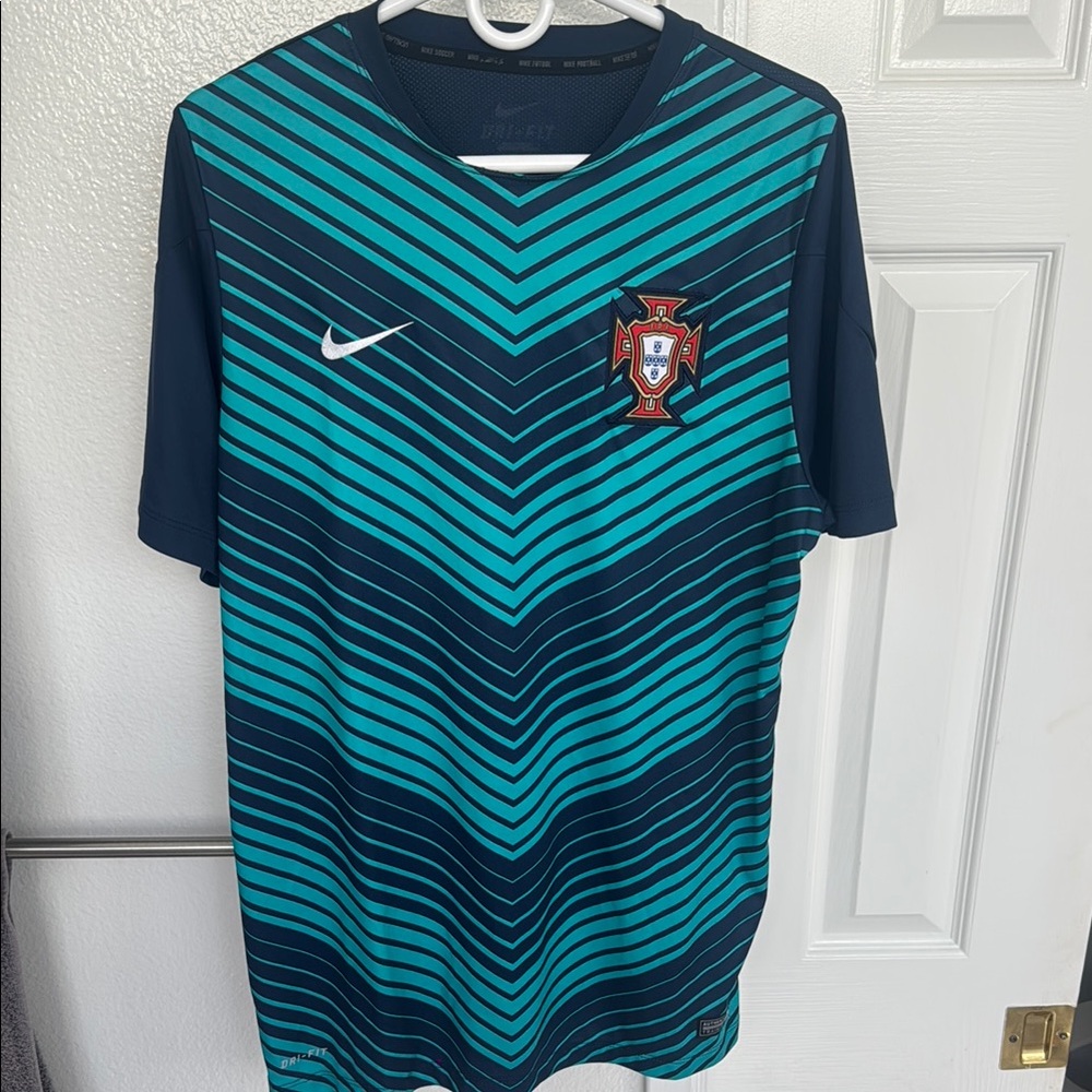 Nike Portugal Jersey Size Large Mens